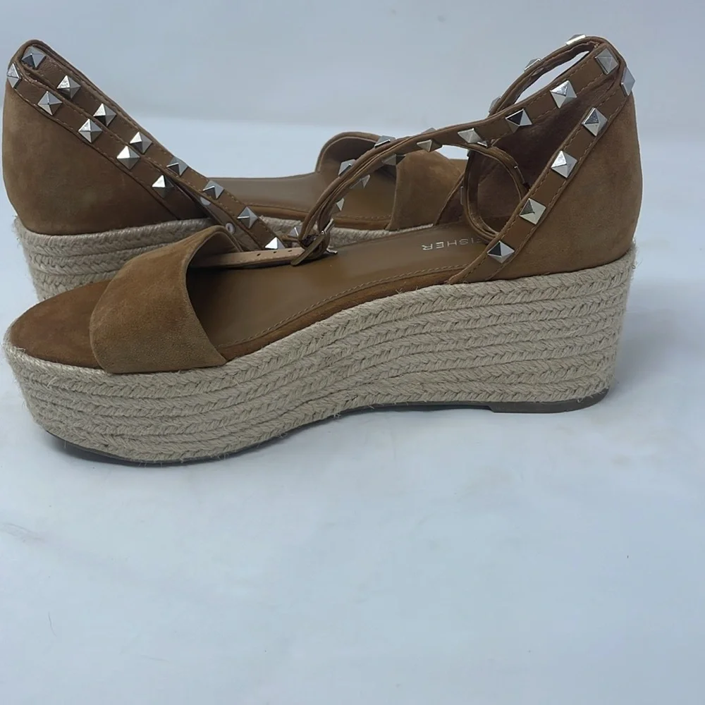 Marc Fisher Brown Suede Platform Studded Sandals Size 7.5 Excellent Condition